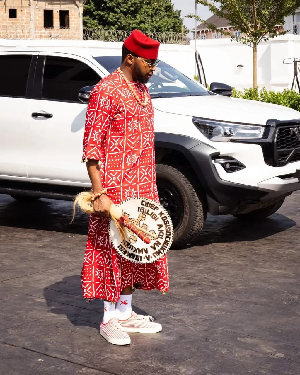 Red print isiagu style set with hand fan
